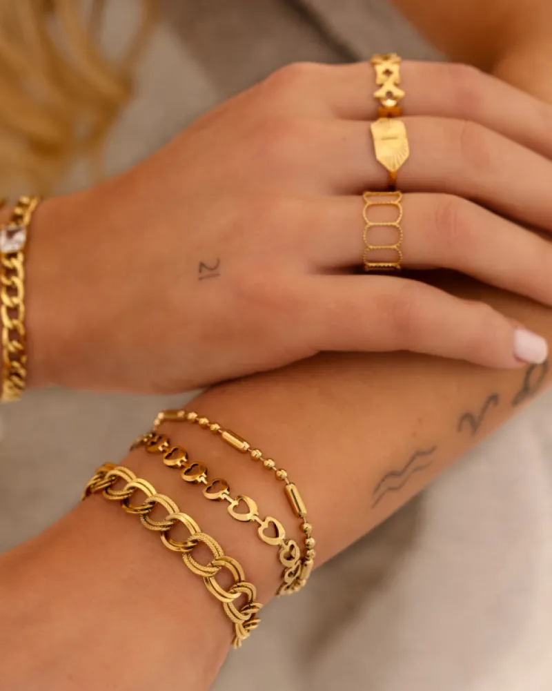 Finaste Amour armband goudkleurig Hot