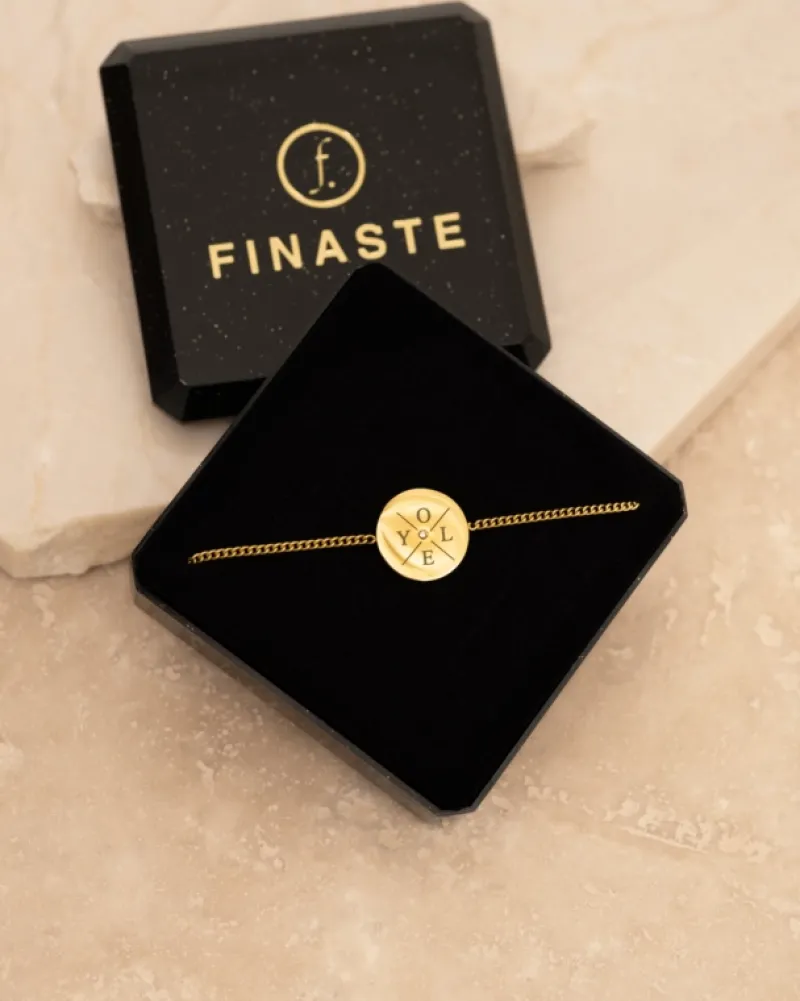 Finaste Armband 4 initials exclusive goudkleurig Fashion