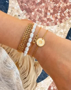 Finaste Armband 4 initials luxury kleur goud Fashion