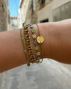 Finaste Armband 4 letters met mini coin goud kleurig Outlet