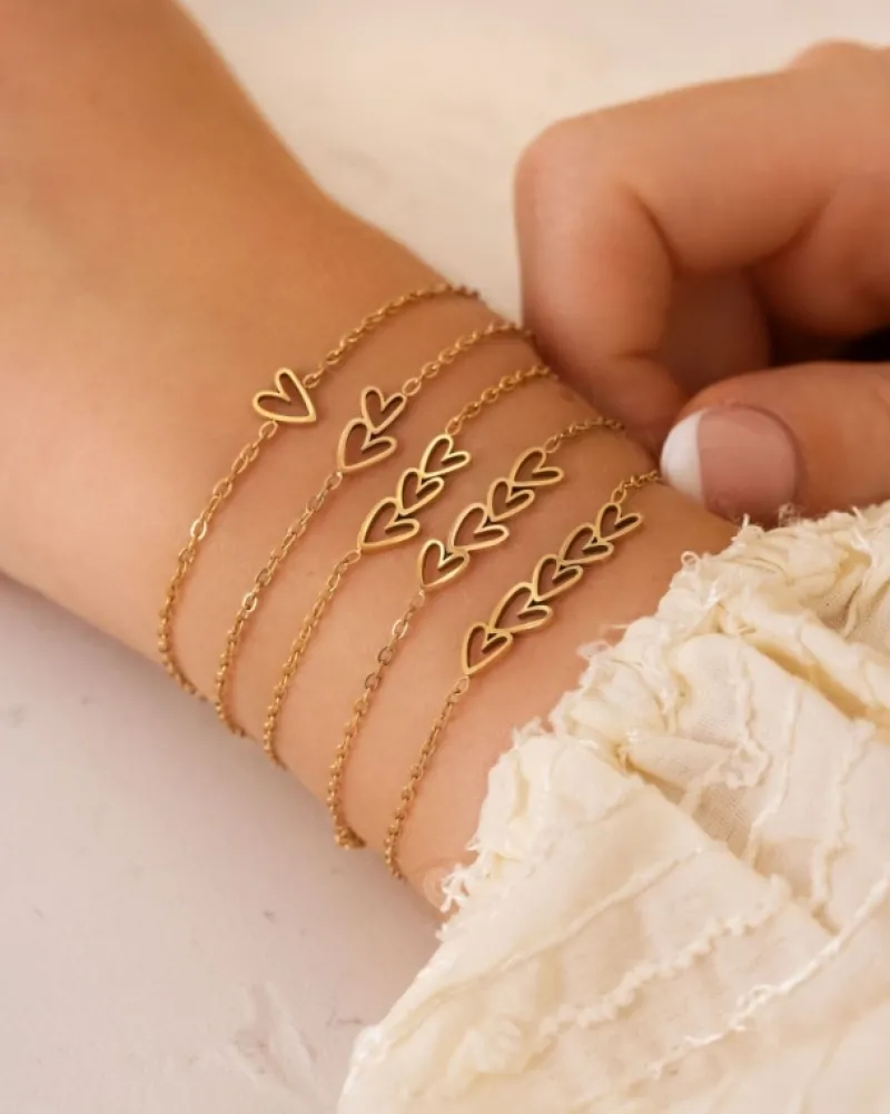 Finaste Armband love hearts goldplated Discount