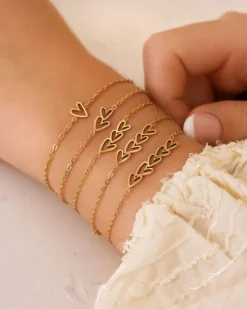 Finaste Armband love hearts multi goudkleurig New
