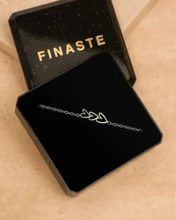 Finaste Armband love hearts triple Sale