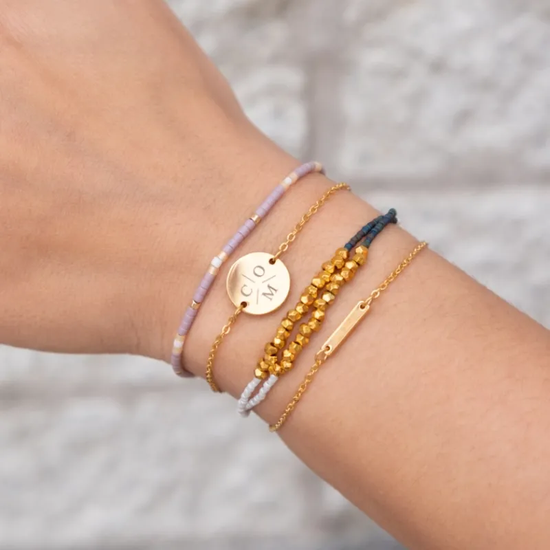 Finaste Armband Met Drie Letters Goud Kleurig Hot