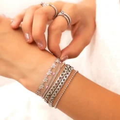 Finaste Armband Met Roze Bolletjes Outlet