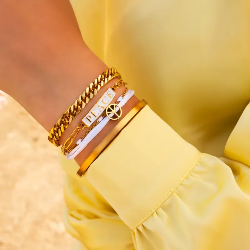Finaste Armband Met Witte Bolletjes Goudkleurig Discount