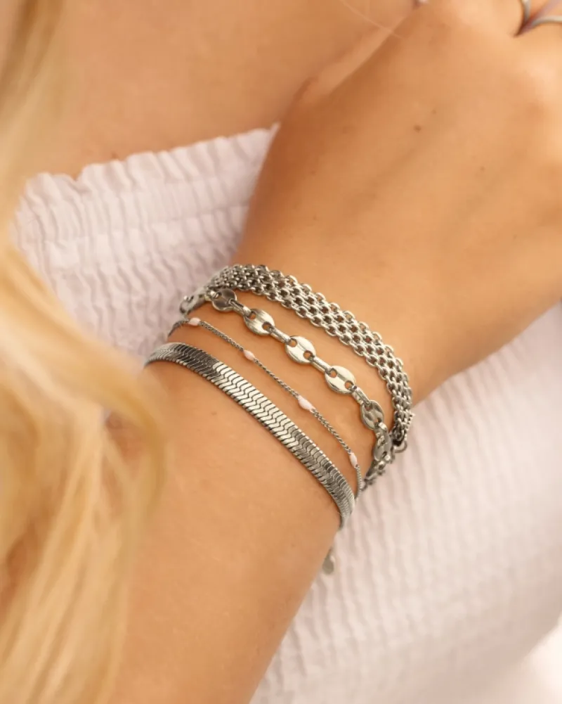 Finaste Armband Met Witte Bolletjes Sale