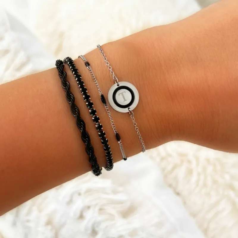 Finaste Armband Met Zwarte Bolletjes New