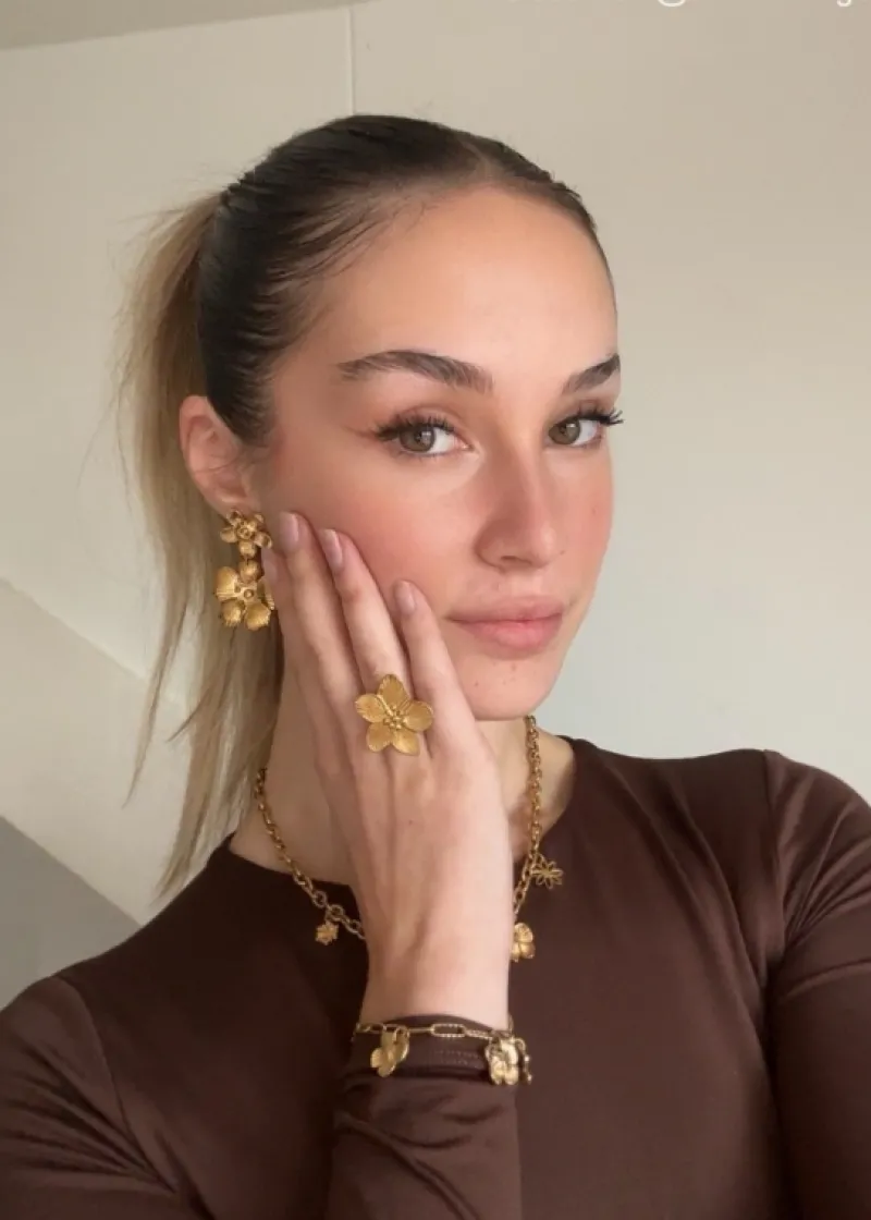 Finaste Bedelketting met bloemetjes goudkleurig Best
