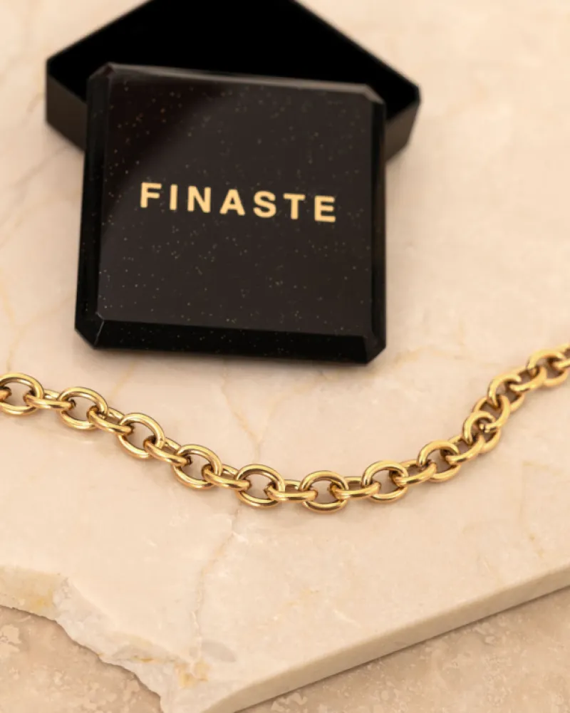 Finaste Big chain link bracelet goldplated Fashion