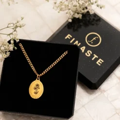 Finaste Birth flower ketting met jouw gravering goudkleurig New