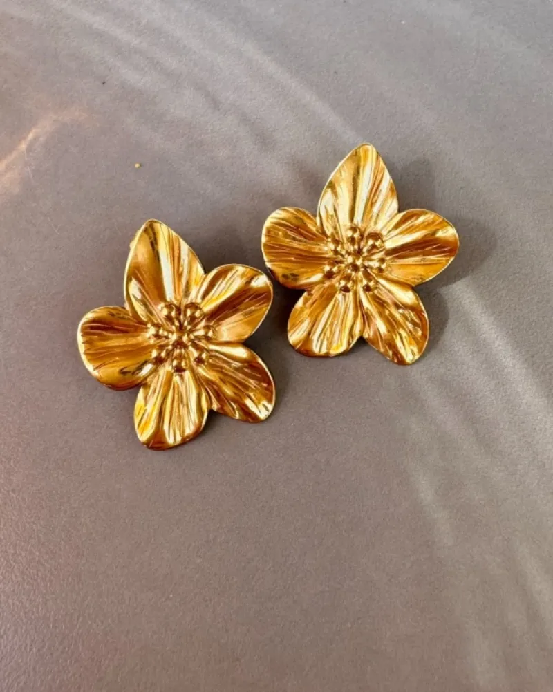 Finaste Bloem oorbellen goudkleurig Outlet