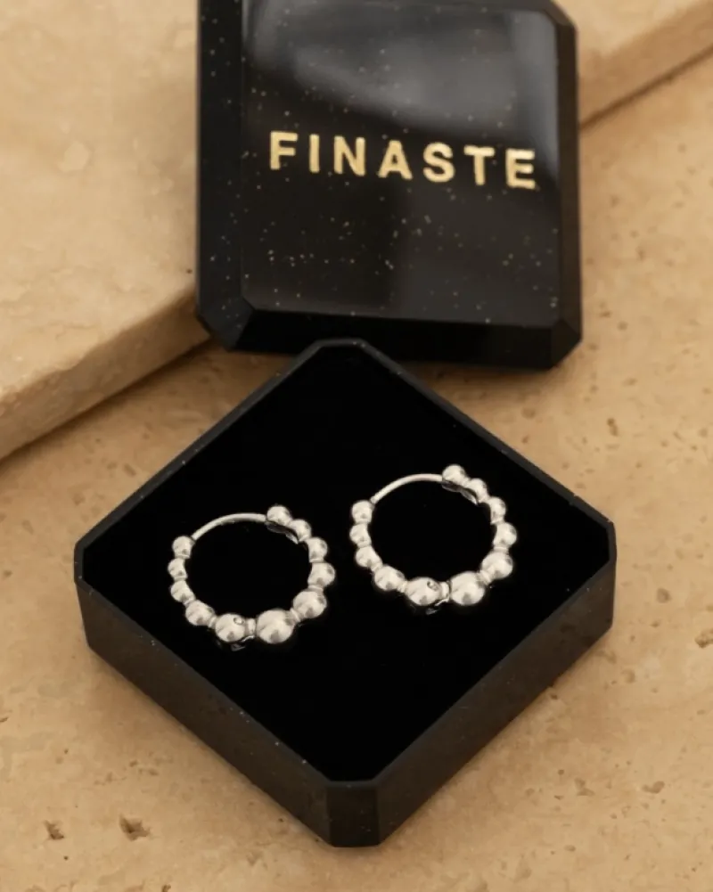 Finaste Boho oorringetjes dots Outlet