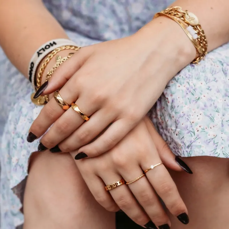 Finaste Chunky musthave ring kleur goud Sale