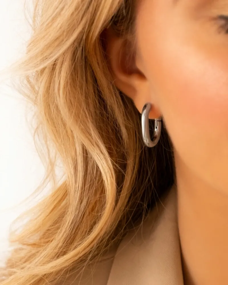 Finaste Chunky oval hoop earrings Fashion