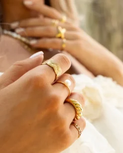 Finaste Chunky ring croissant goud kleurig New