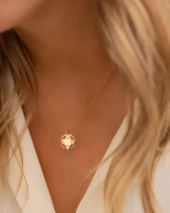 Finaste Clover ketting 4 initials goudkleurig Fashion