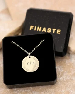 Finaste Coin necklace 2 initials Outlet