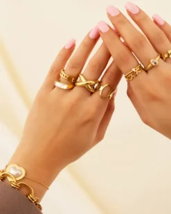 Finaste Divine ring goldplated Best