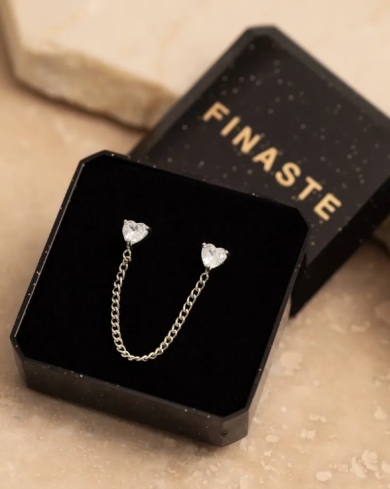 Finaste Dubbele ketting oorbel met hartjes Outlet