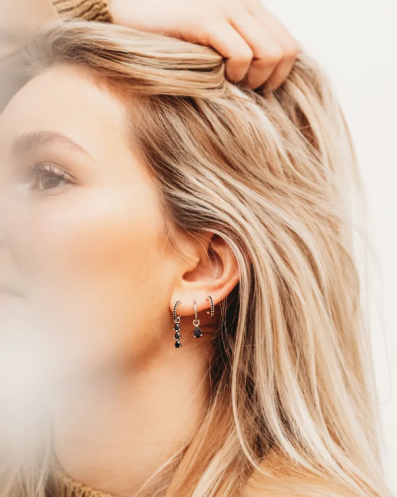 Finaste Exclusive black drop earrings Outlet