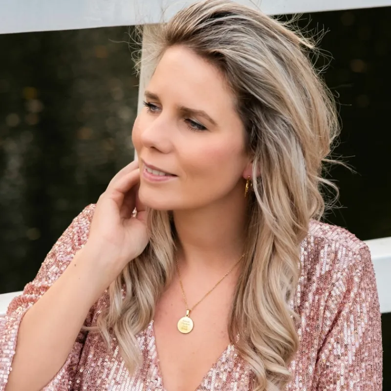 Finaste Familie naamketting goud kleurig Clearance