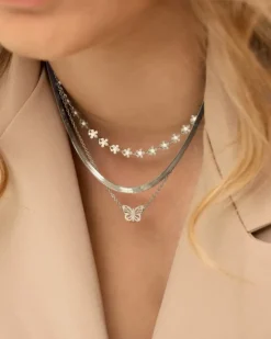 Finaste Flower Necklace Best