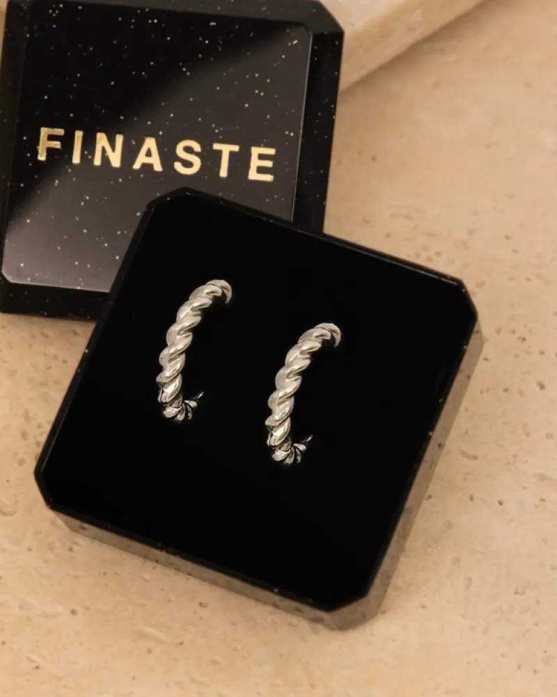 Finaste Gedraaide oorringetjes Clearance