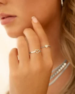 Finaste Gedraaide ring met hartje Hot