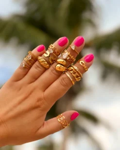 Finaste Gedraaide ring three stones goudkleurig Hot