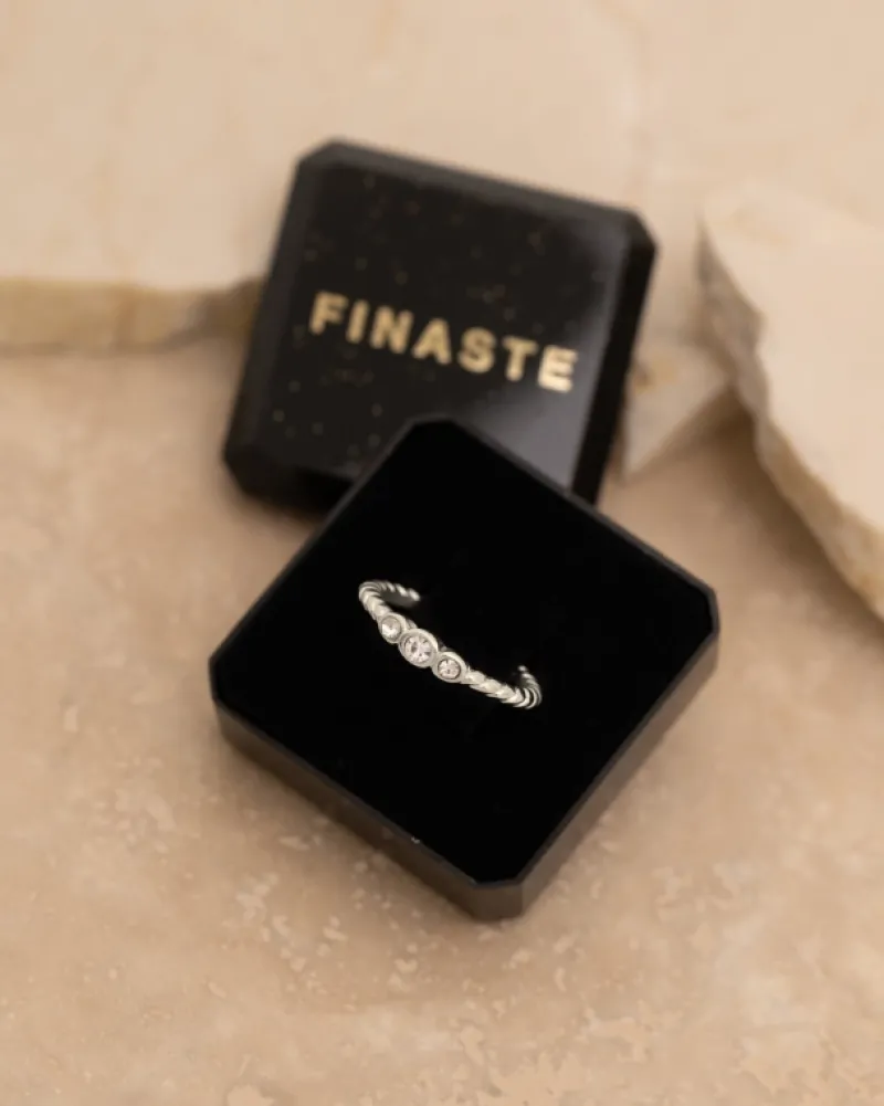 Finaste Gedraaide ring three stones Fashion