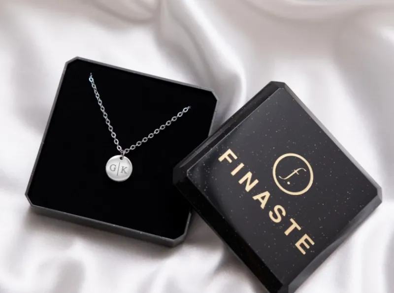 Finaste Gepersonaliseerde Ketting Twee Initialen Discount