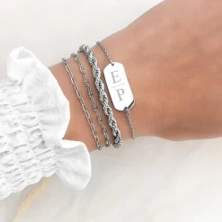 Finaste Graveerbare bar armband 2 letters Clearance