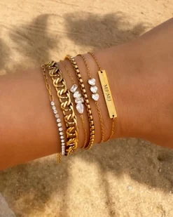 Finaste Graveerbare bar armband met steentjes goudkleurig Sale