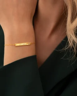 Finaste Graveerbare bar armband met steentjes goudkleurig Sale