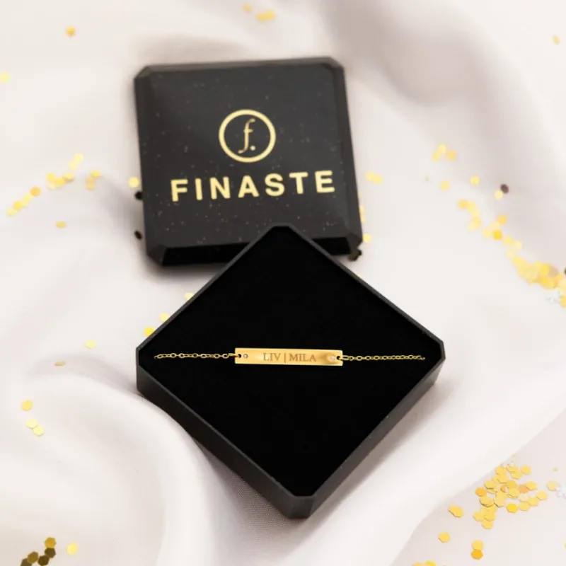 Finaste Graveerbare bar armband met steentjes goudkleurig Sale