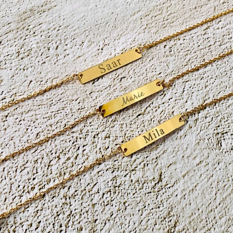 Finaste Graveerbare bar armband met sierletters goud kleurig Sale