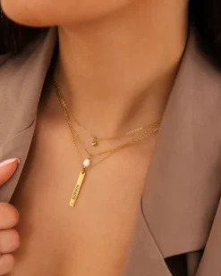 Finaste Graveerbare bar ketting met steentje goudkleurig Sale