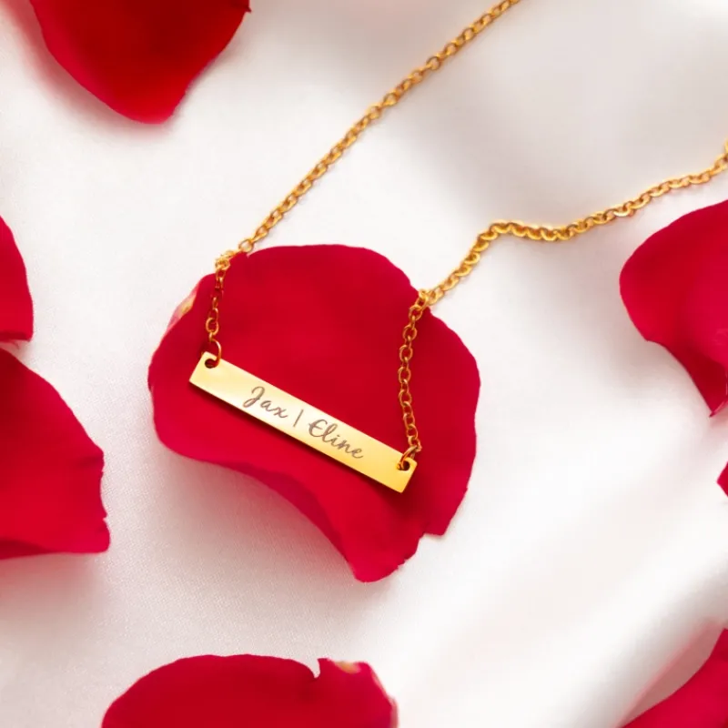 Finaste Graveerbare bar ketting met sierletters goud kleurig Online