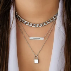 Finaste Graveerbare bar ketting met sierletters Outlet