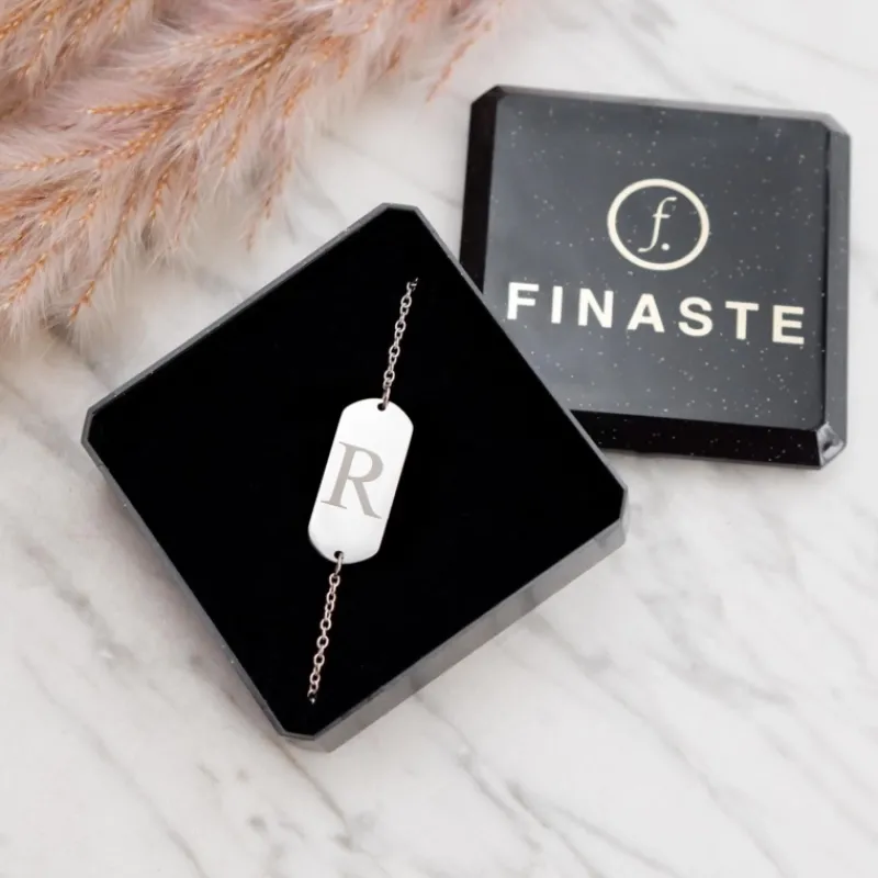 Finaste Graveerbare initial armband grote bar Sale
