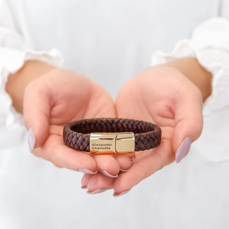 Finaste Graveerbare leren mannen armband bruin goud kleurig Sale