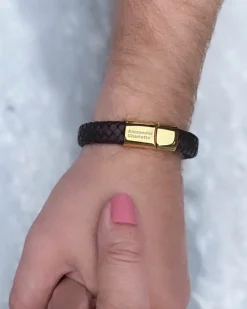 Finaste Graveerbare leren mannen armband bruin goud kleurig Sale
