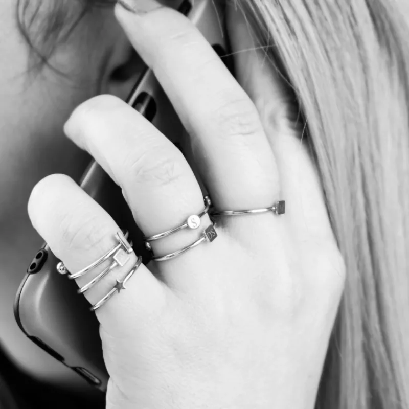 Finaste Graveerbare minimalistische ring met muntje Hot