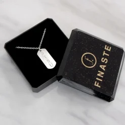 Finaste Grote Bar Ketting Met 4 Letters Online