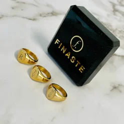 Finaste Grote zegelring 2 letters goud kleurig Clearance