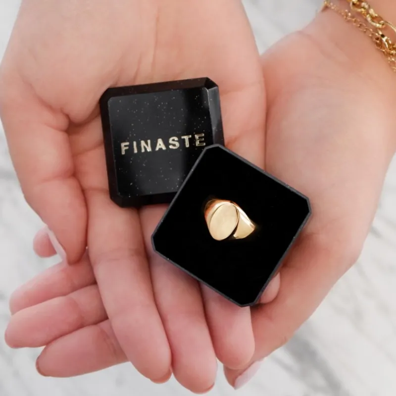 Finaste Grote zegelring goud kleurig Clearance
