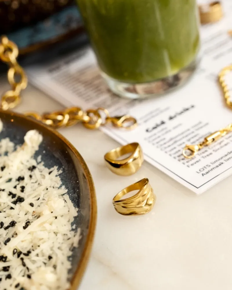 Finaste Grove ring statement goud kleurig Sale