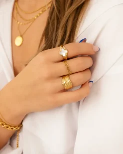 Finaste Grove ring statement goud kleurig Sale