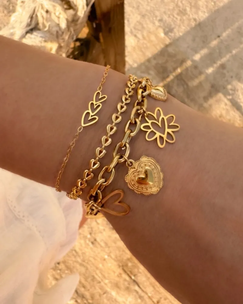 Finaste Heart chain bracelet goldplated Fashion